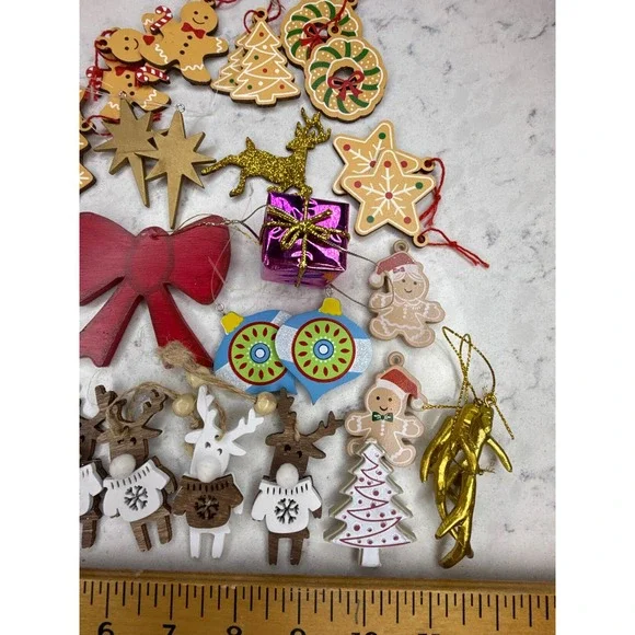 Whimsical Christmas Ornaments Lot Gingerbread Snowflakes‎ Reindeer Tree Bow - Picture 2 of 5